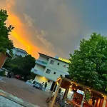 Kamberi &