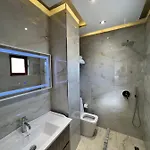 Kamberi & 2* Velipoja