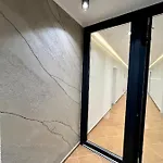 Kamberi & Szálloda 2*