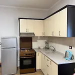 Kamberi & Szálloda 2*