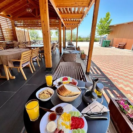 Hotel Kamberi &