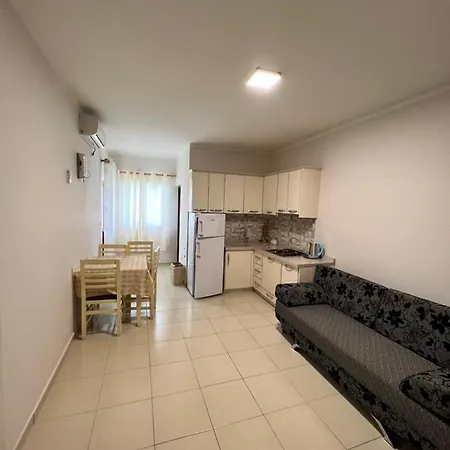 Hotel Kamberi & Velipojë