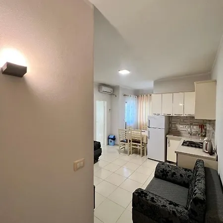 Hotel Kamberi & Velipojë