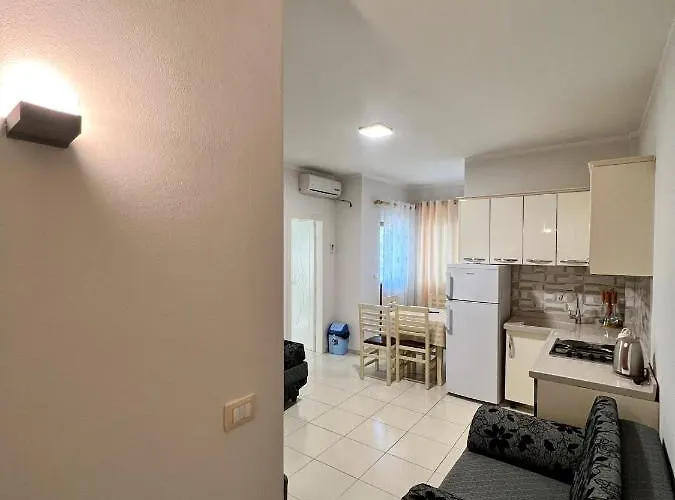 Hotel Kamberi & Velipojë